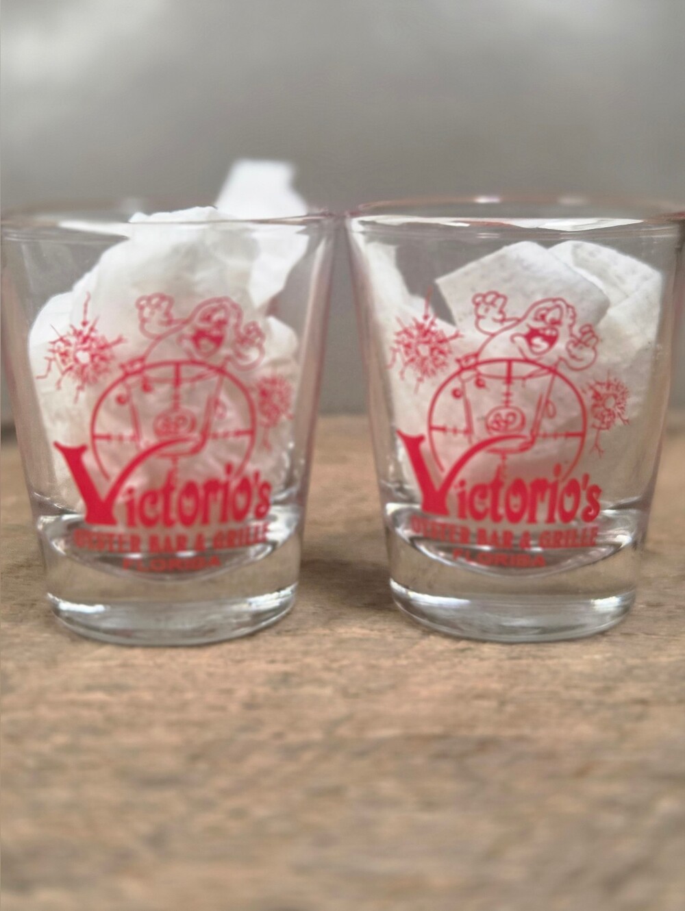 Vintage Victorios Oyster Bar and Grille Shot Glass Set of 2 Florida Souvenir B1Q